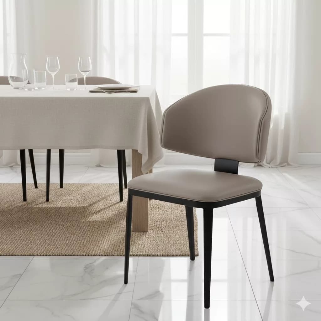 Salon marocain contemporain avec niches en arc